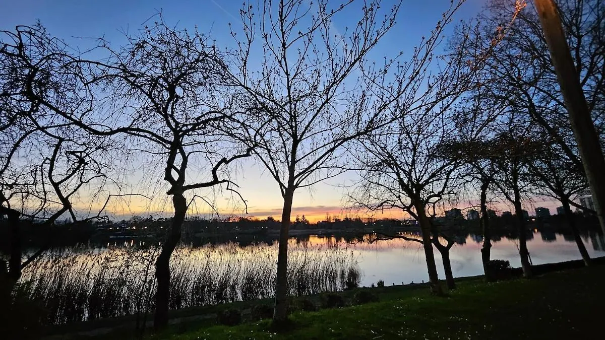 Le Valentina - Chambres Au Pied Du Lac Et Du Metro Creteil France