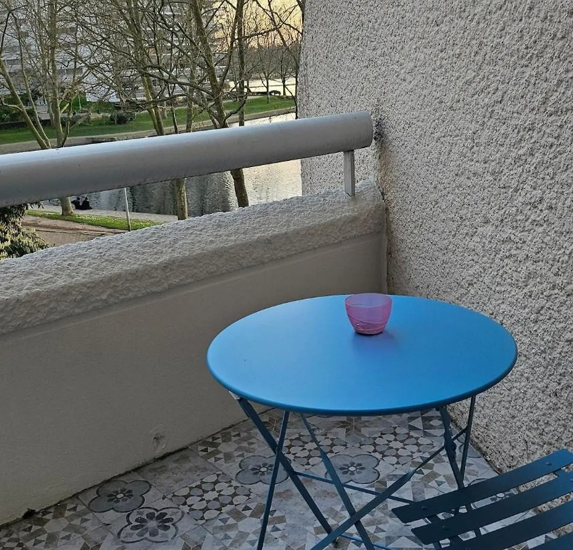 Le Valentina - Chambres Au Pied Du Lac Et Du Metro Creteil Apartment