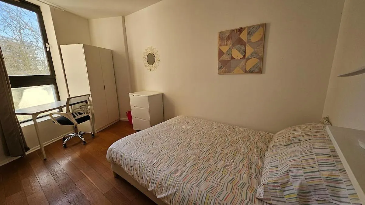 Le Valentina - Chambres Au Pied Du Lac Et Du Metro Creteil