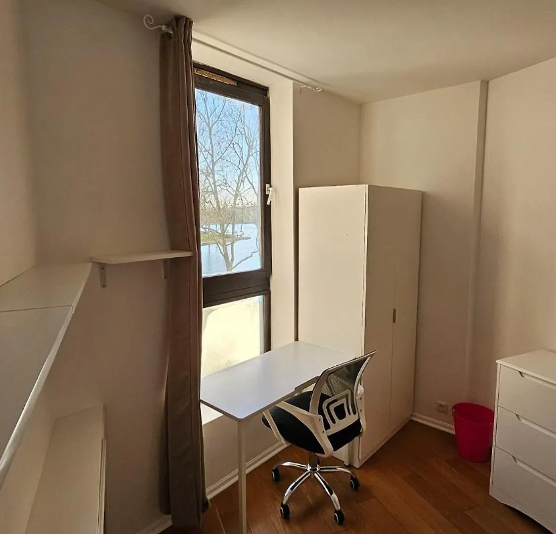 Apartment Le Valentina - Chambres Au Pied Du Lac Et Du Metro Creteil