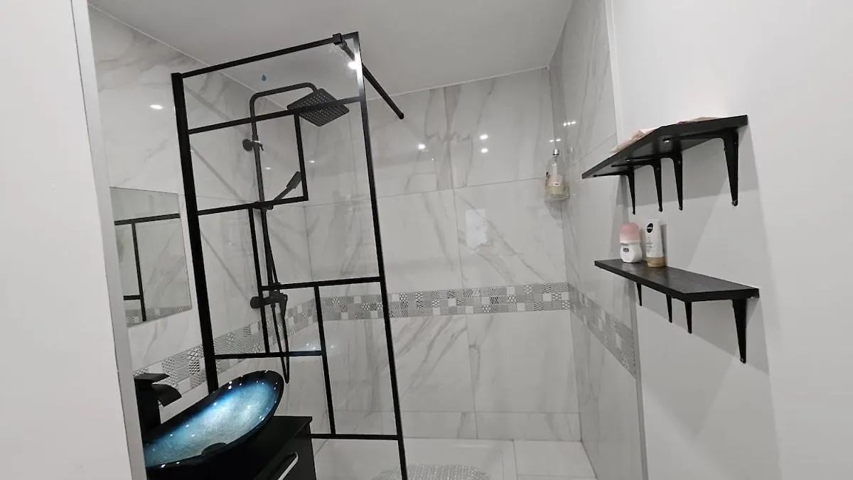 Le Valentina - Chambres Au Pied Du Lac Et Du Metro Creteil Apartment